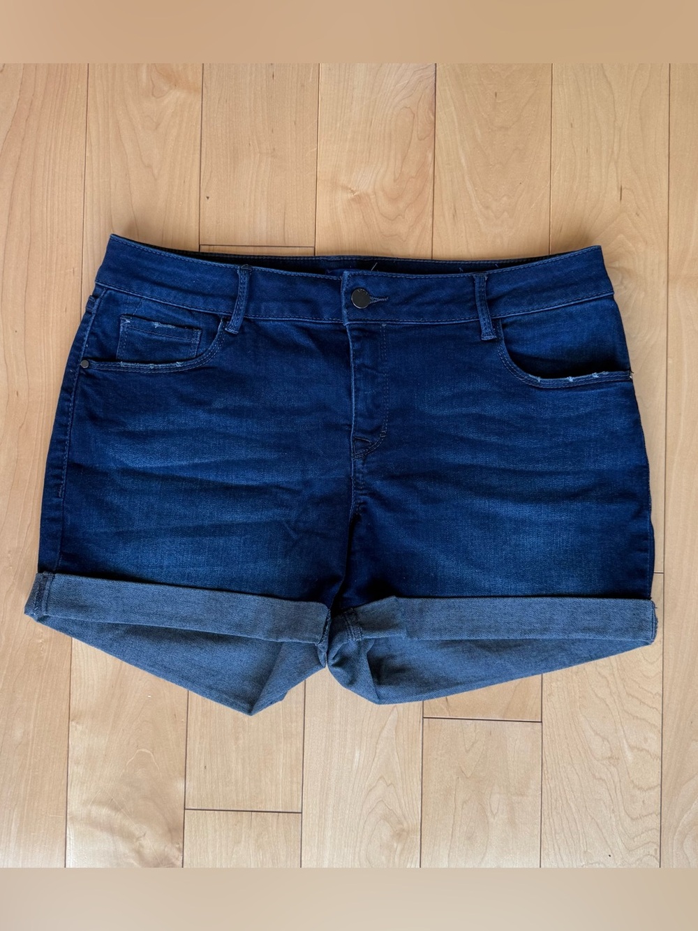 Apt 9 Dark Wash Denim Shorts Size 12 Rolled Cuff